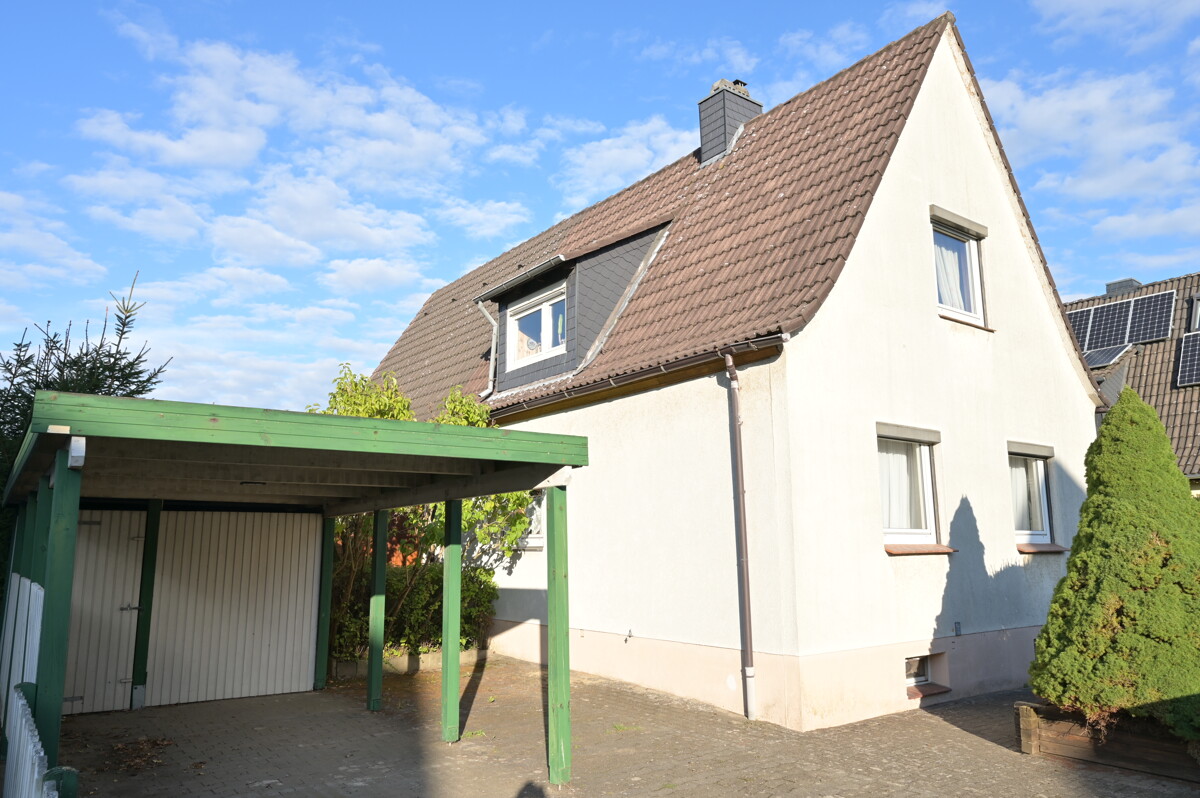 Carport - Freistehendes Einfamilienhaus im beliebten Lehndorf
