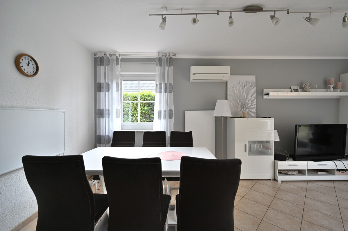 Essbereich - Familienfreundliches Reihenendhaus mit Garten & PV-Anlage in Timmerlah