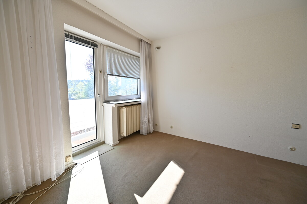 Elternschlafzimmer im 1. Obergeschoss - Melverode – Reihenmittelhaus mit Südgarten und Garage