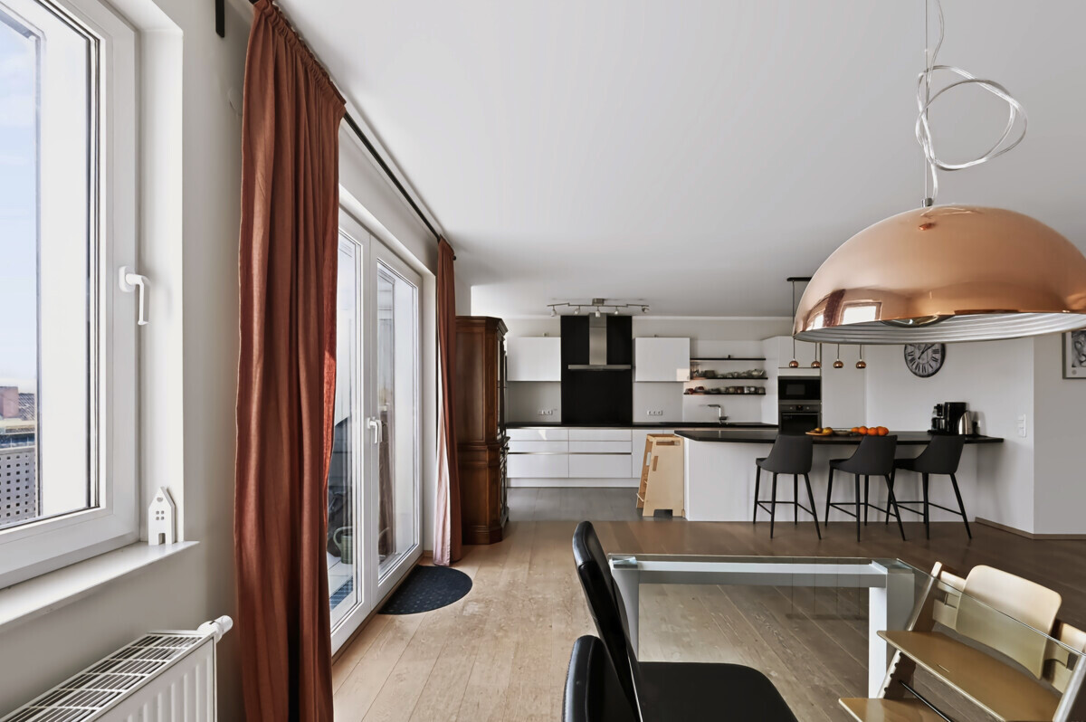 Essbereich - Über den Dächern vom Östlichen Ringgebiet – Moderne Dachgeschosswohnung mit Fahrstuhl & Stellplatz