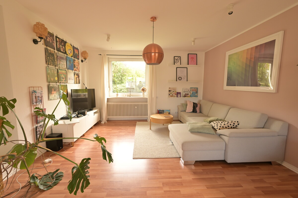 Wohnzimmer - Braunschweig – Modernisiertes Einfamilienhaus in ruhiger Wohnlage