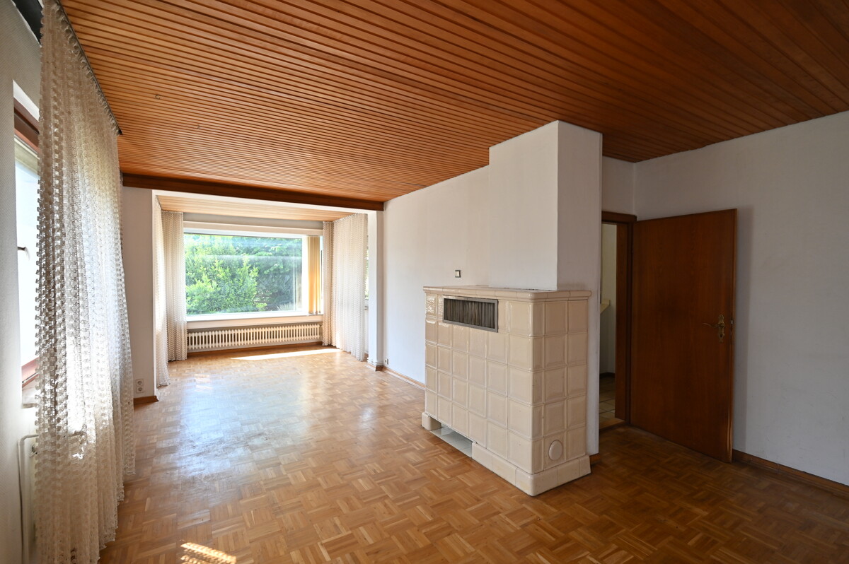 Wohnzimmer - Solide Doppelhaushälfte in Lehndorf – Sanieren, Gestalten & Wohlfühlen.
