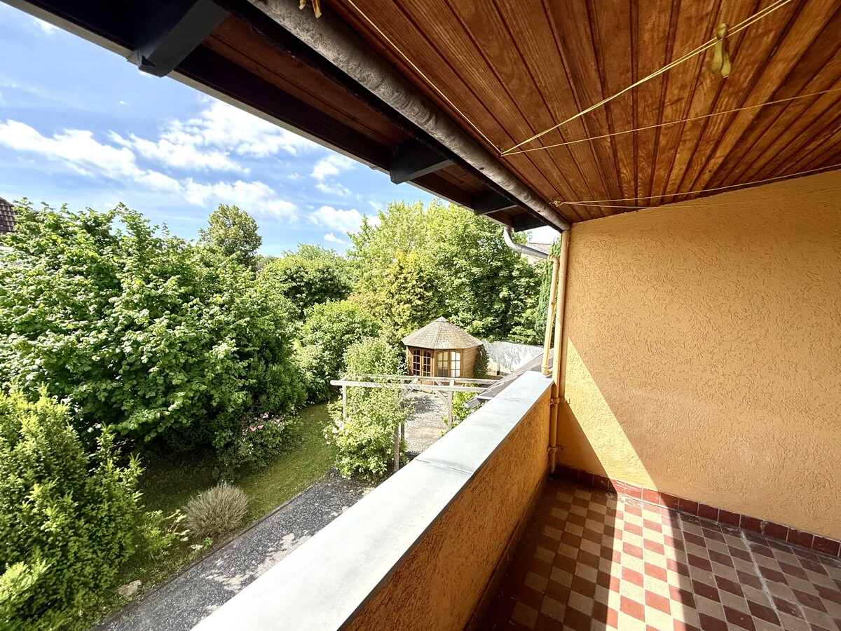 Ausblick vom Balkon - Solide Doppelhaushälfte in Lehndorf – Sanieren, Gestalten & Wohlfühlen.