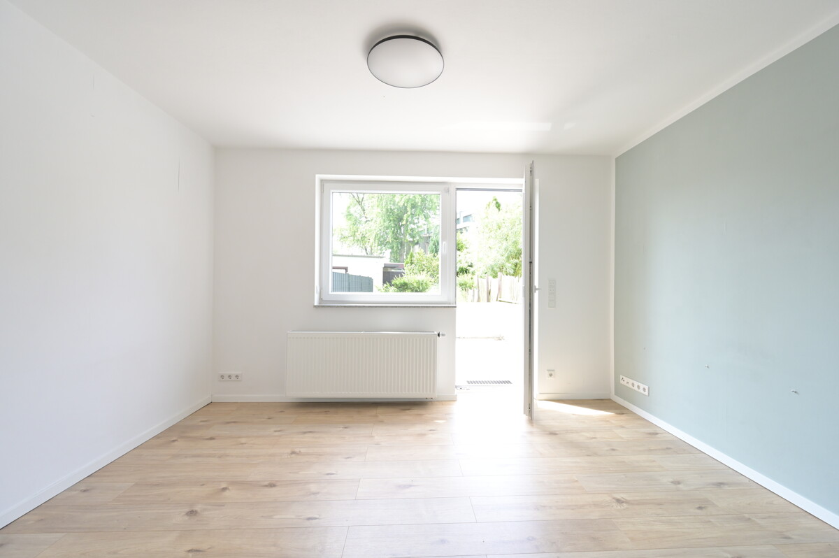 Wohn-/ Essbereich - Sofort einziehen – Modernsiertes Reihenmittelhaus in Querum