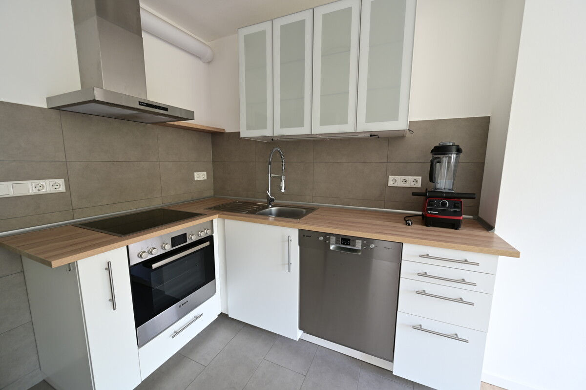 Küchenzeile - Sofort einziehen – Modernsiertes Reihenmittelhaus in Querum
